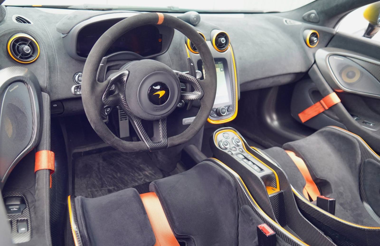 McLaren 620R Vossestein